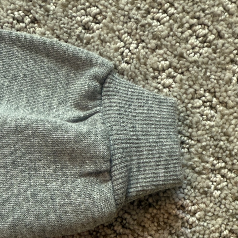 Carter's Ruffle Sweatshirt Grey Sparkle Size 2T Girls - Picture 6 of 9